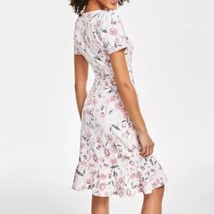 Calvin Klein Women's Floral-Print Short-Sleeve Ruffle-Hem Dress - size 12